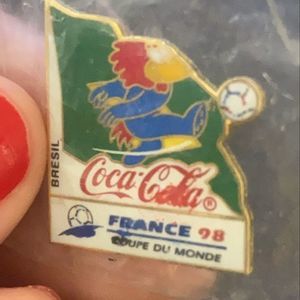NWT 98 World Cup Rare Bresil pin (Brazil)